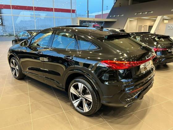 AUDI Q5 2.0 TFSI GASOLINA SPORTBACK S LINE QUATTRO S TRONIC AUDI Q5 2.0 TFSI GASOLINA SPORTBACK S LINE QUATTRO S TRONIC